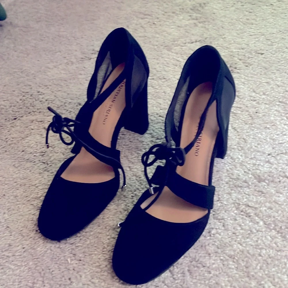 Christian Sirano black velvet heels 4 inch size 8 - Picture 2 of 10